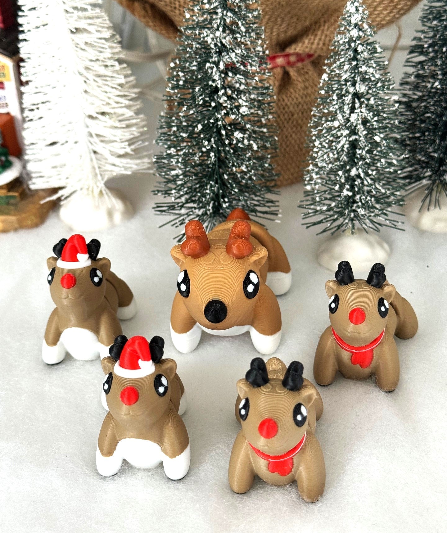 5pcs Mini Reindeers, 3d Printed Christmas Mini Reindeers, Articulated Tiny Animal Figures, Christmas Hat Mini Reindeers - MCA001-5X