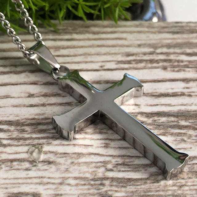 Cross Necklace for Men Stainless Steel Cross Necklaces High Polished Gift For Men, Stainless Steel Curb Link Chain Length 24 Inch SSN684