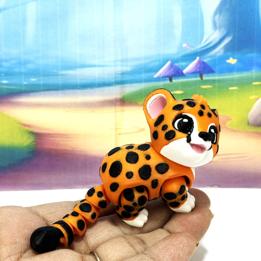 Articulating 3D printed Baby Cheetah fidget Anxiety toy Ornament sculpture Gift for Animal Lovers Flexible Sensory Pet Custom Desk Decor