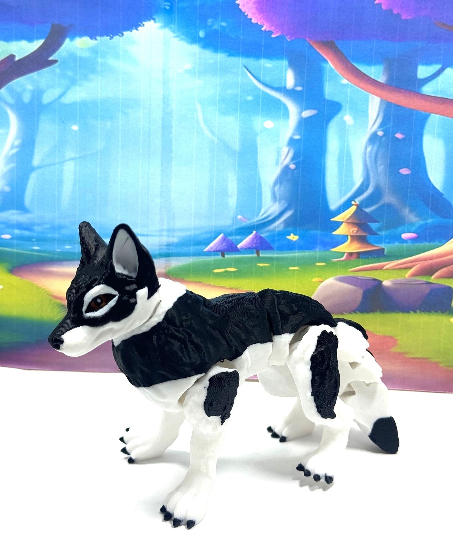 3D Printed Wolf, 4.75" White and Black Articulated Wolf Toy, Executive Desk Decor, Fidget Toy WC3002-BLACK