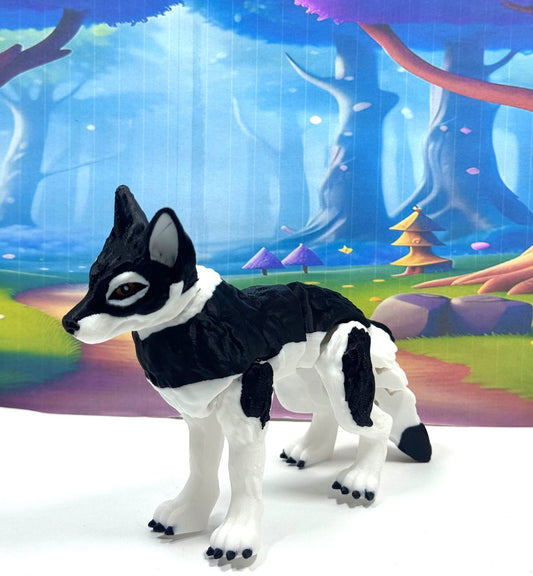 3D Printed Wolf, 4.75" White and Black Articulated Wolf Toy, Executive Desk Decor, Fidget Toy WC3002-BLACK
