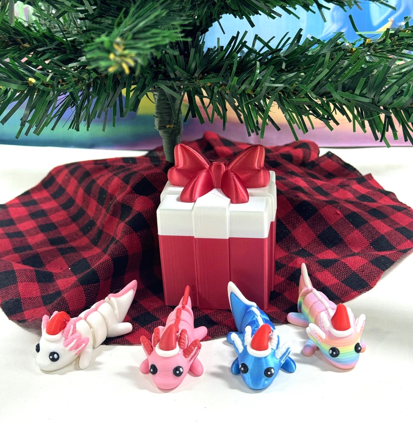 4pcs Mini Axolotl 3d Printed Christmas Axolotl Charms, 3D Printed Christmas Gift Box Container, Tiny Animal Figures Christmas Hat Axolotl Toy - MCA001-GB