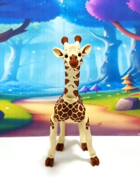 Articulated Giraffe Figurine, Detailed 6" Safari Animal Plastic Model Figure, Zoo Animal Fidget Toy, Movable Joints and Neck, Executive Desk Toy - AG001-BROWN