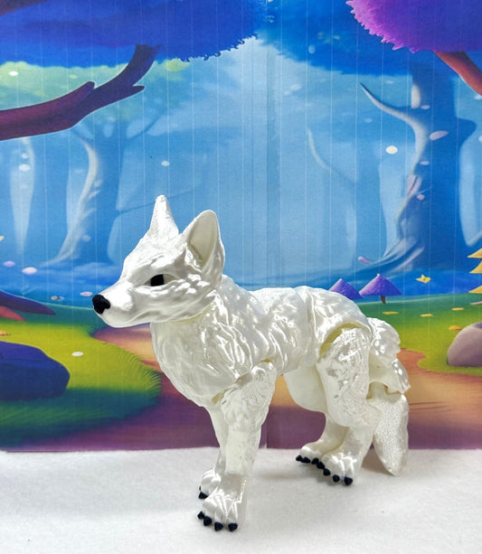 White Articulated Wolf Toy, 3D Printed Wolf, 4.75" Executive Desk Decor, Fidget Toy